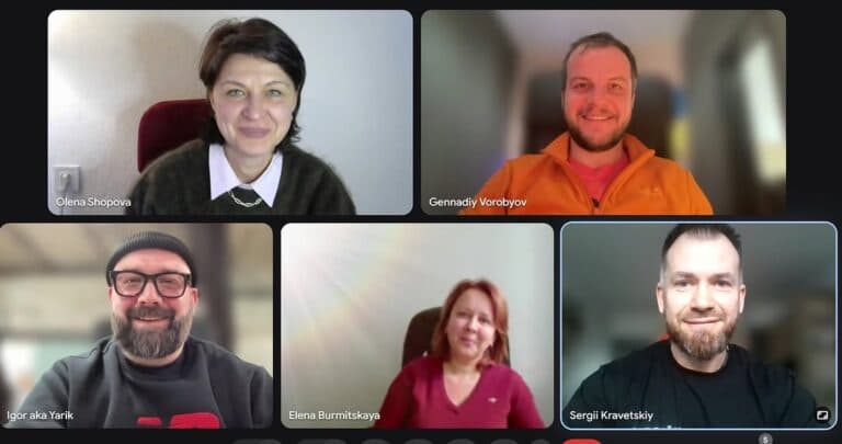 На EXPATS FORUM 13